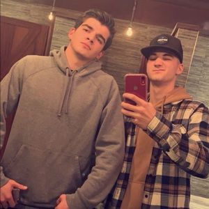 Meet your Posher, Tyler